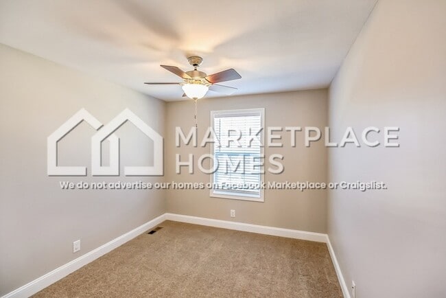 Building Photo - 534 Somerset Ln