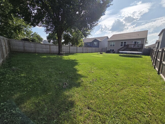 Building Photo - 4121 Mockingbird Ln