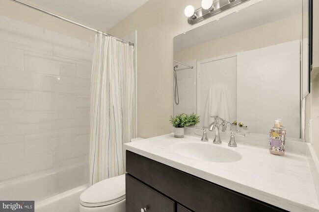 Building Photo - 2038 Derby Ridge Ln