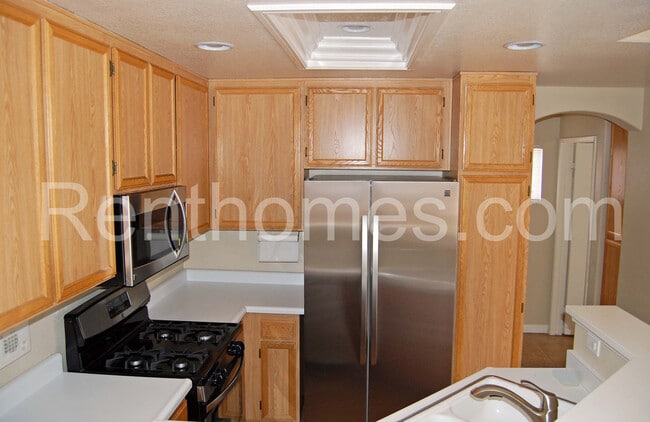 Building Photo - 11867 Spruce Run Dr