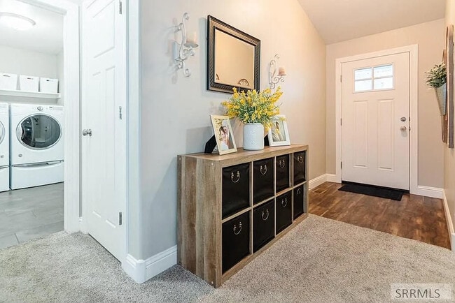 Building Photo - 3920 Flint Ave