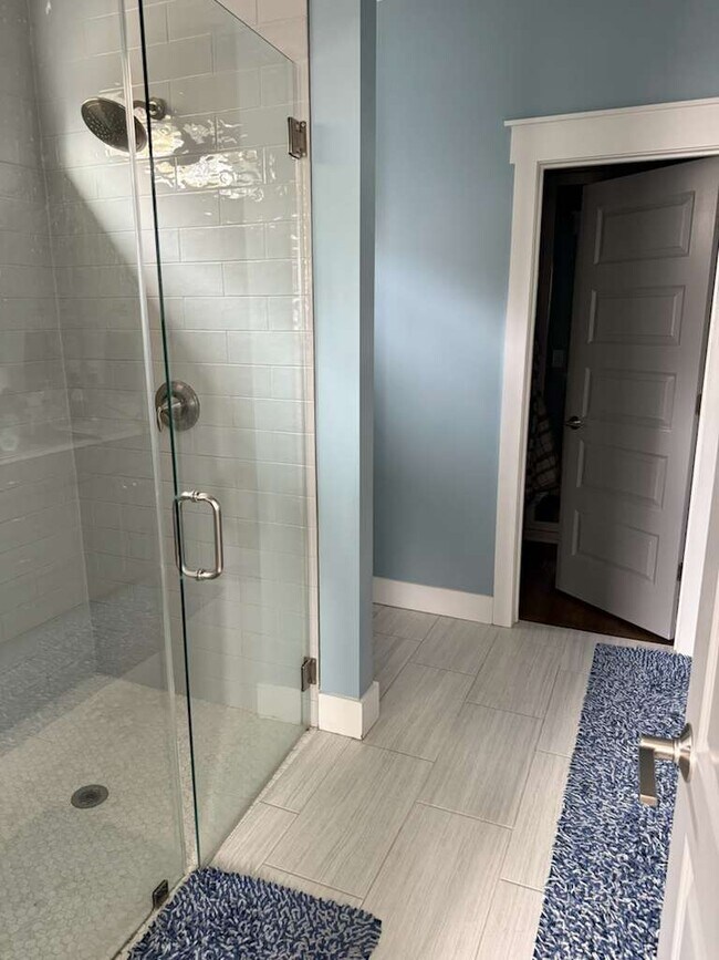 Building Photo - 2-712 S State St