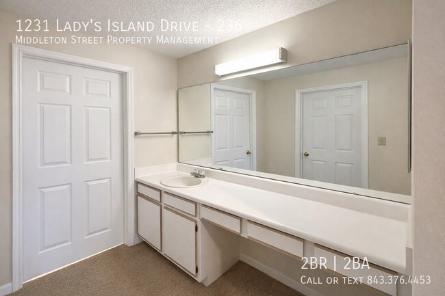 Building Photo - 1231 Ladys Island Dr