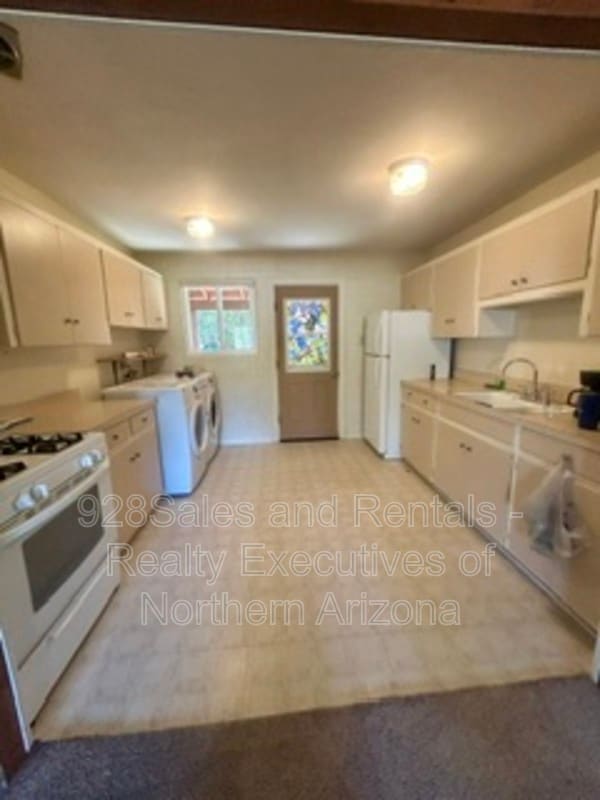 Building Photo - 3406 Pima Dr