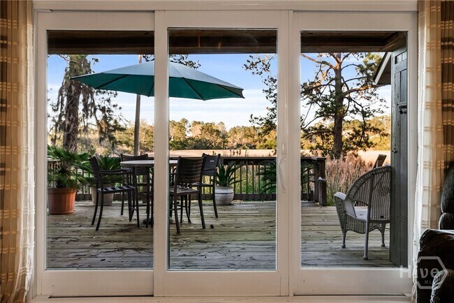 Building Photo - 12502 Apache Ave