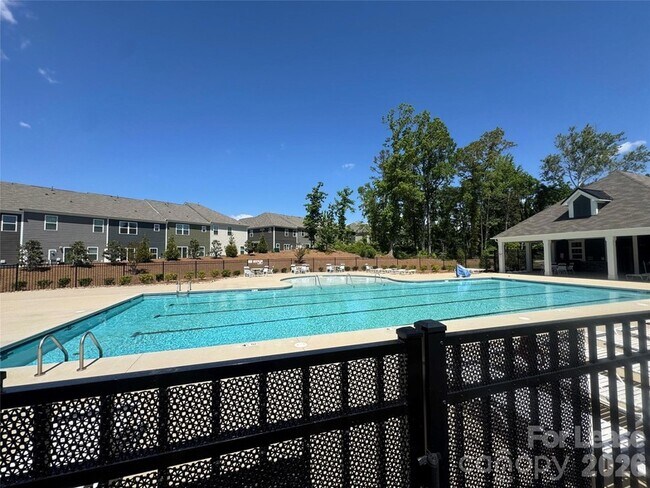 Building Photo - 7157 Bentz St