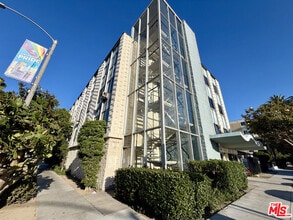 Building Photo - 250 Linden Ave