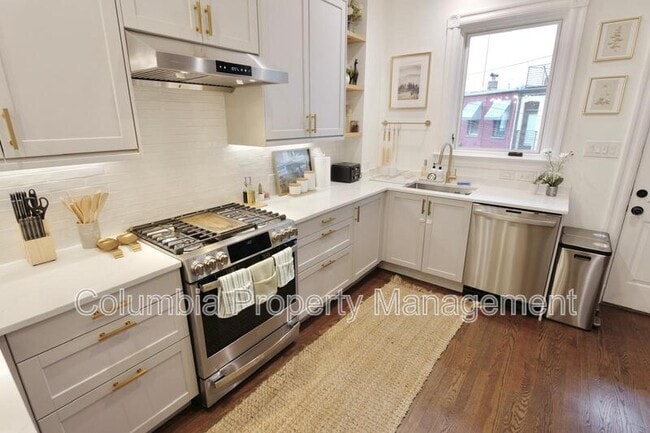 Building Photo - 11 Q St NE