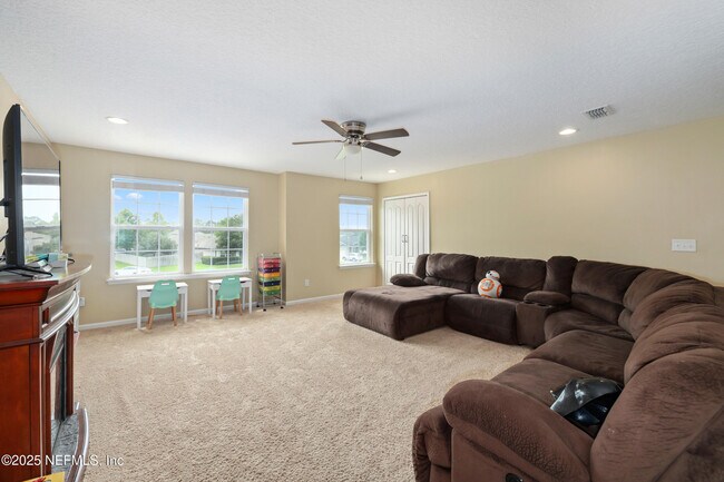 Building Photo - 274 Colorado Springs Way