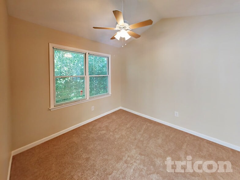 Building Photo - 43 Breckenridge Ct