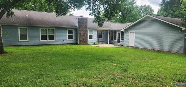 Building Photo - 1006 Wood Cir