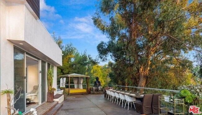 Building Photo - 2766 Ellison Dr