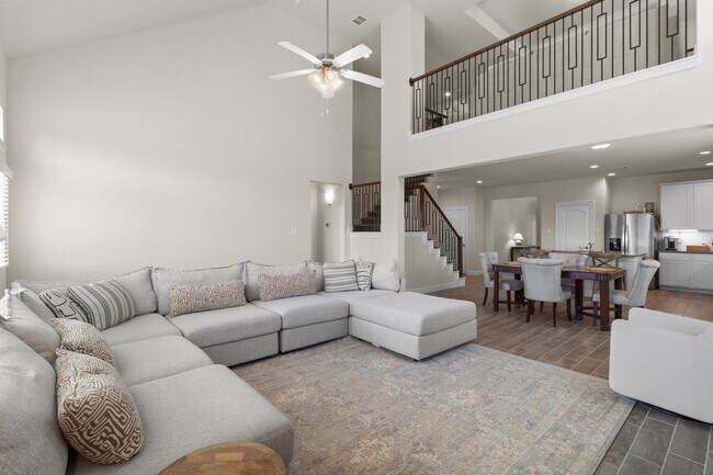 Building Photo - 12114 Champion's Frst Dr