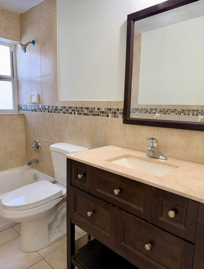 Building Photo - 5210 SW 90th Way