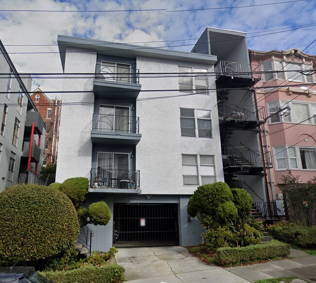 Primary Photo - 362 Belmont St
