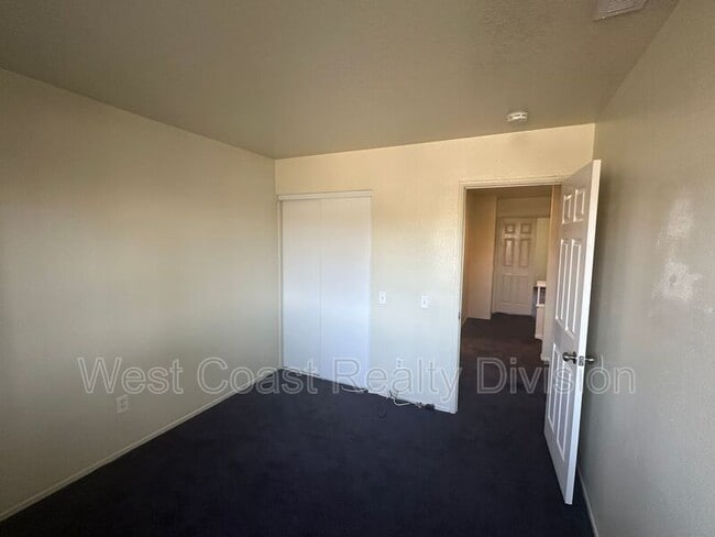 Building Photo - 7049 Arlington Pl