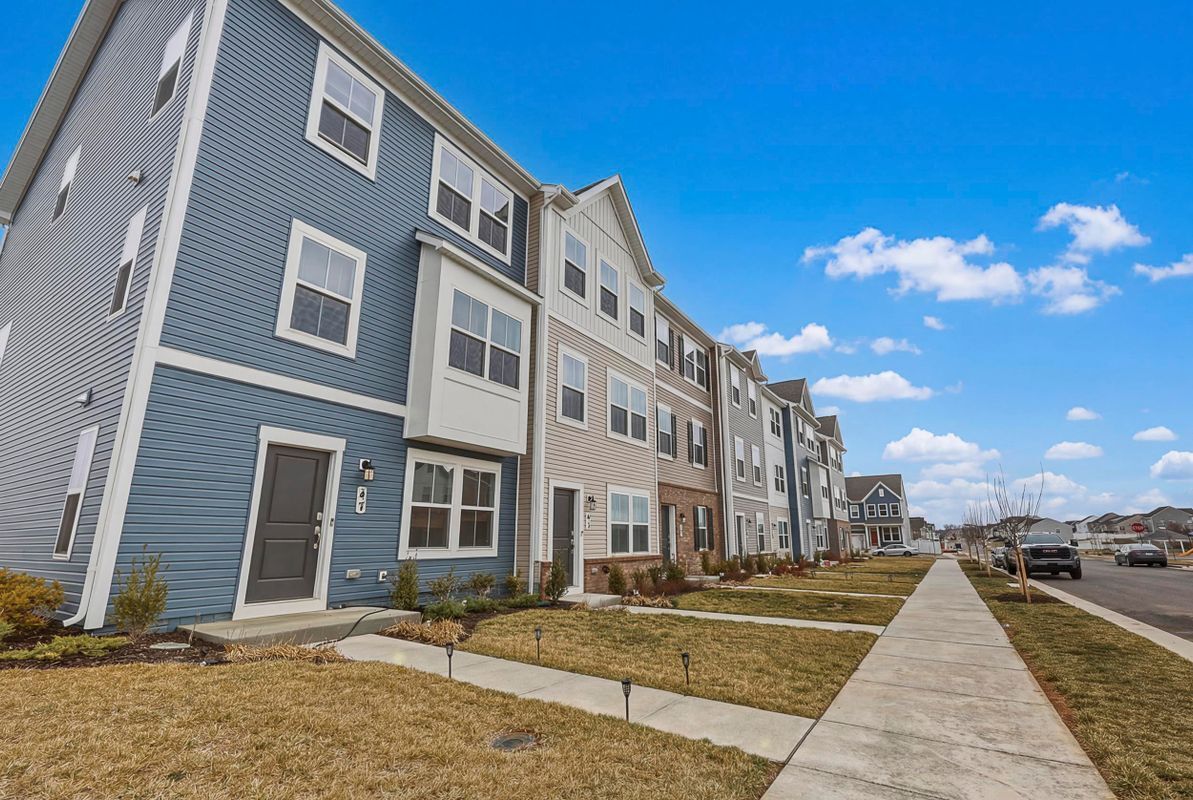 Building Photo - 51 Short Br Dr