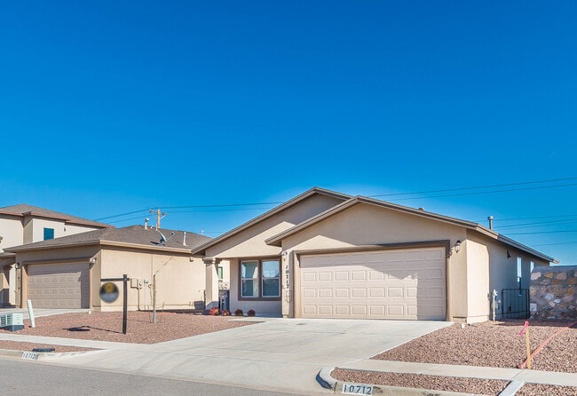 Building Photo - 10712 Blue Sage Cir