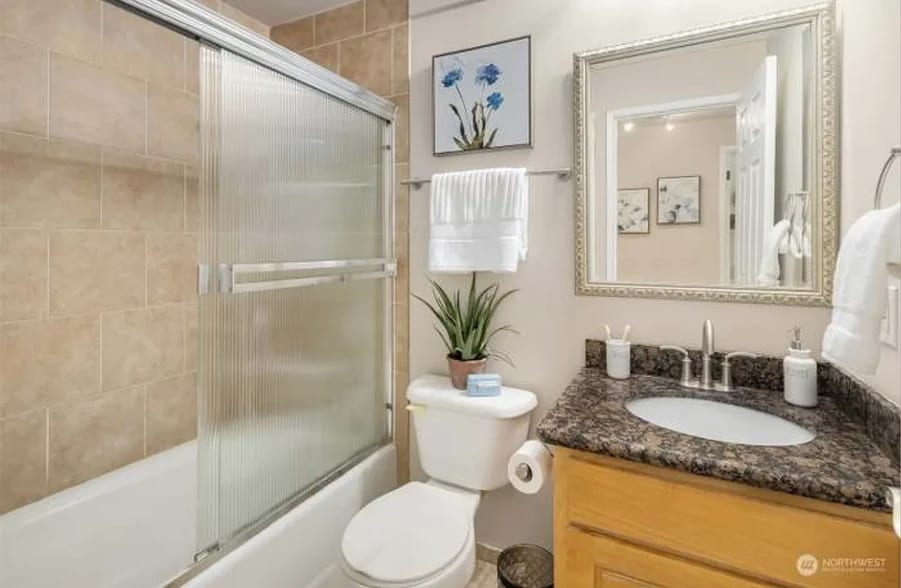 Building Photo - 12252 SE 59th St