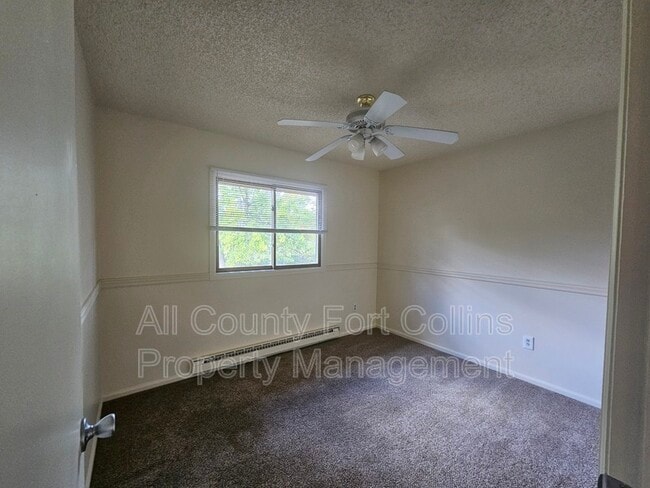 Building Photo - 2625 Adobe Dr