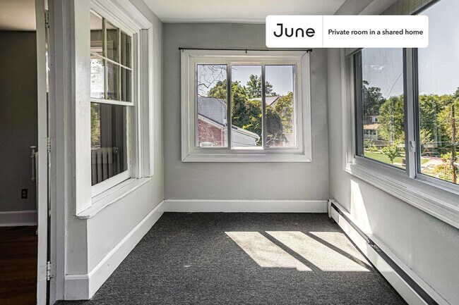Building Photo - Room in Shared 6 bed/3 bath home in Brookland