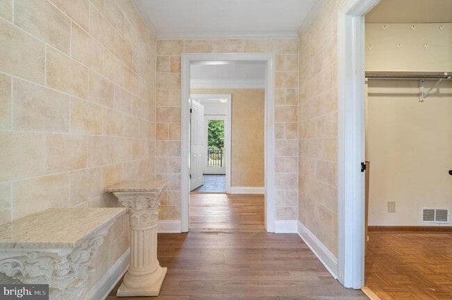 Building Photo - 15729 Holly Grove Rd