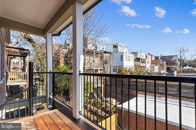 Building Photo - 3169 18th St NW