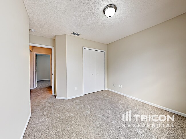 Building Photo - 3424 International Village Dr W