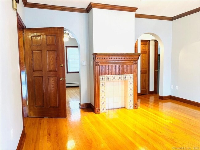 Building Photo - 21 Cottage St