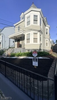 Building Photo - 49 Columbia Ave
