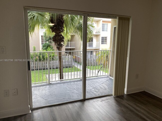 Building Photo - 5112 NW 79th Ave