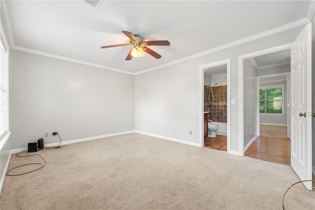 Building Photo - 1068 Huntington Trce SE