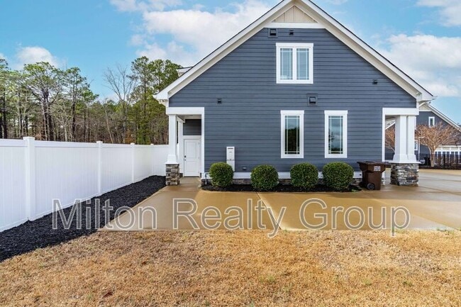 Building Photo - 3185 US-421