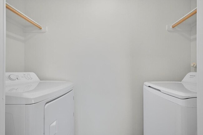 Building Photo - 324 Bush Mdw Ln