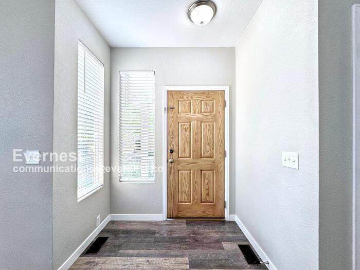 Building Photo - 9758 Laredo St.