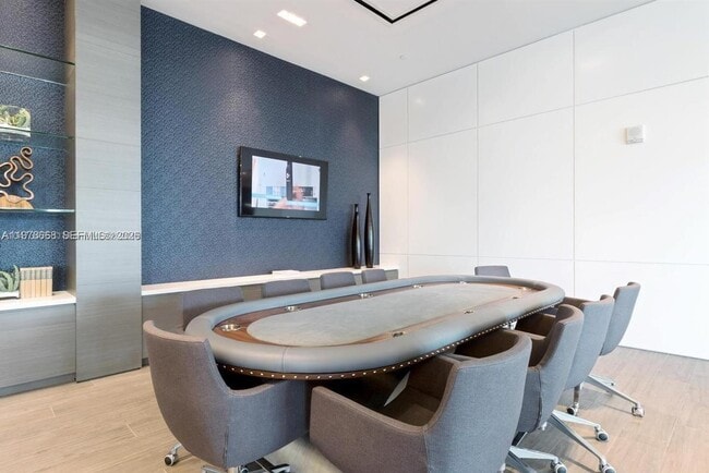 Building Photo - 17111 Biscayne Blvd