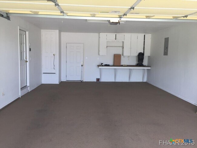 Building Photo - 2311 Old FM 440 Rd