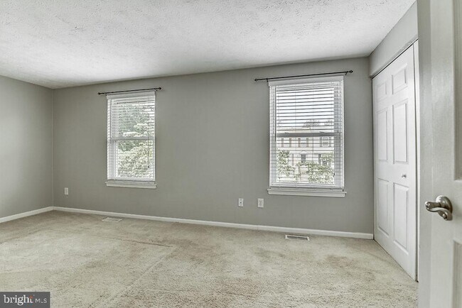 Building Photo - 14623 Stone Crossing Ct
