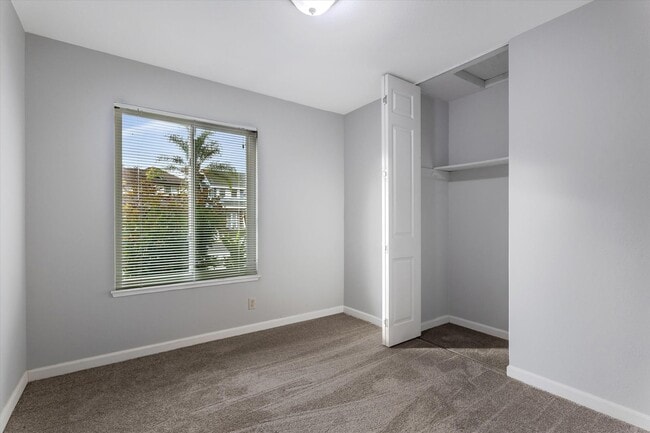 Building Photo - San Jose 4 Bedroom with Solar Power & Central A/C