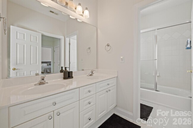 Building Photo - 12004 Camargo Ct