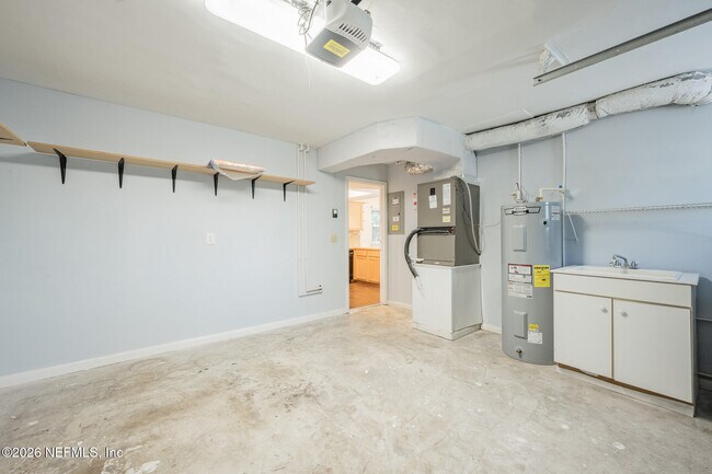 Building Photo - 597 Sturdivant Ave