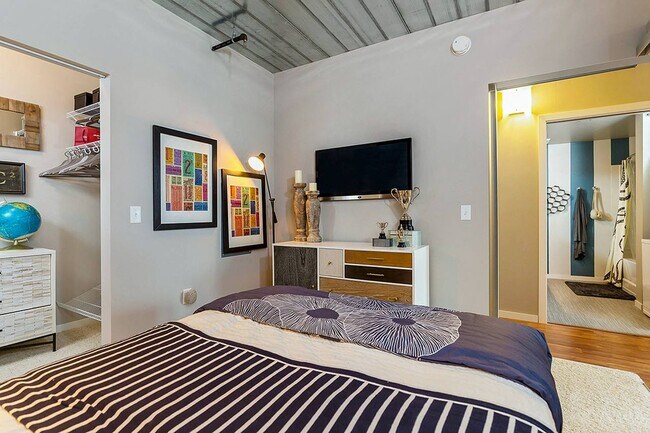 Building Photo - Ann Arbor City Club