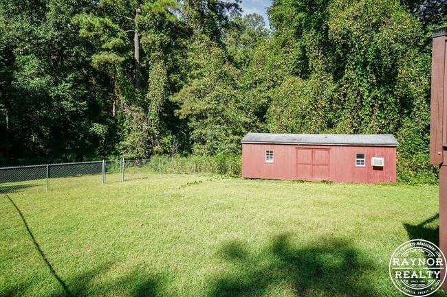 Building Photo - 133 Madeline Ct