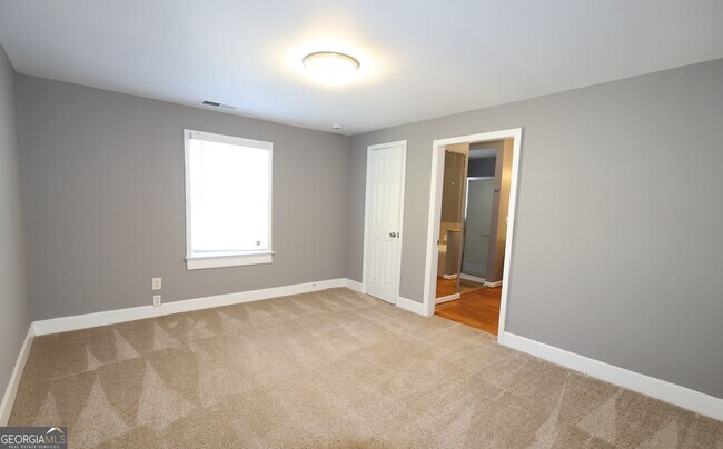 Building Photo - 771 McLendon Dr