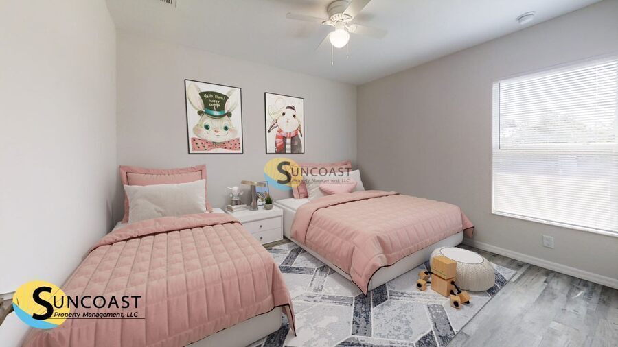 Building Photo - 8009 N Primrose Dr