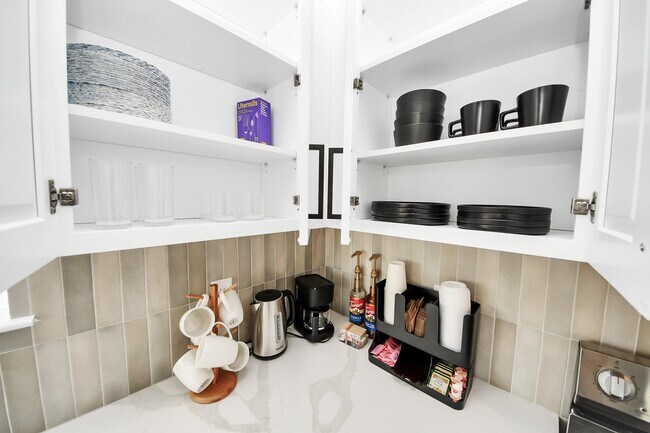 Building Photo - 3909 Maggie St