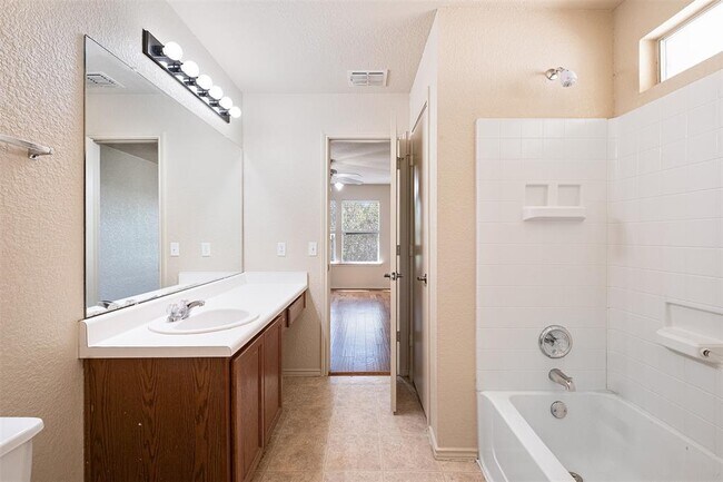 Building Photo - 7101 Thannas Way