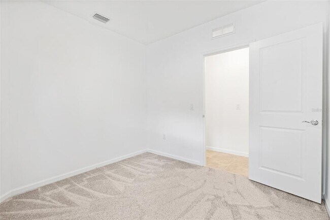 Building Photo - 6560 Silverstar Dr