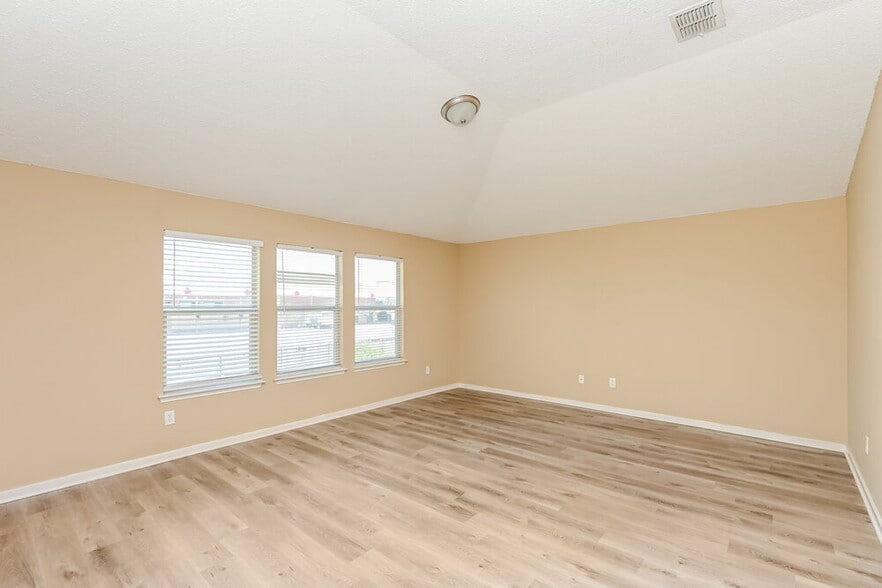 Building Photo - 10172 Chapel Springs Trail
