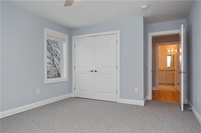Building Photo - 314 Chases Ln